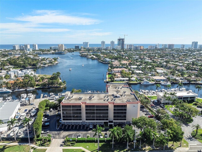 Building Photo - 740 S Federal Hwy