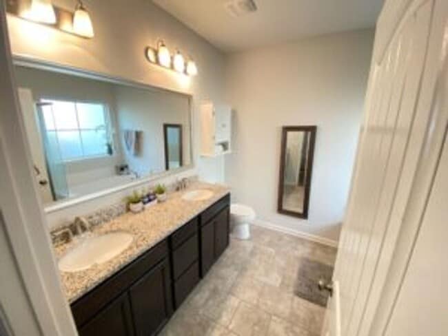 Building Photo - 243 Sallie Gordon Ln