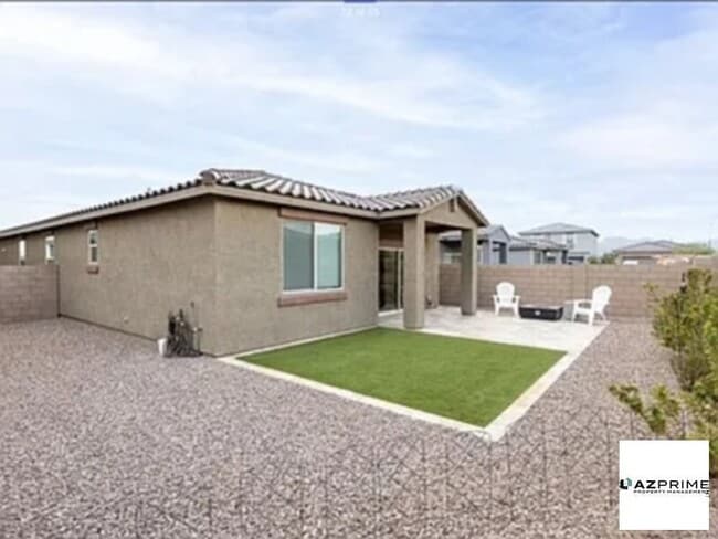 Building Photo - Nice Homes