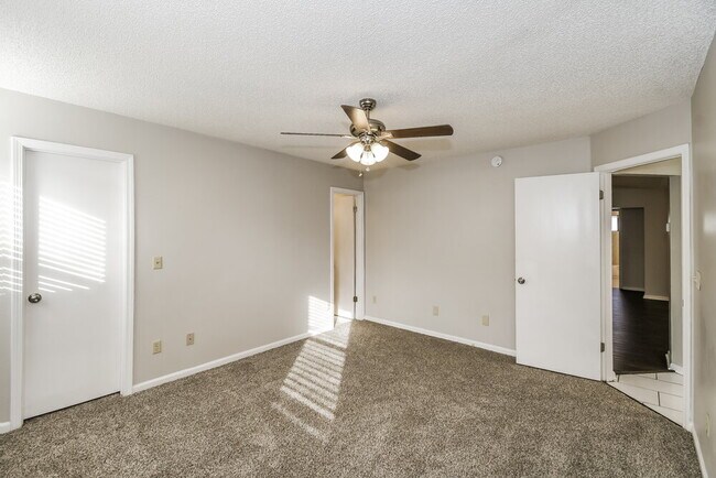 Building Photo - 1664 Tall Timber Dr