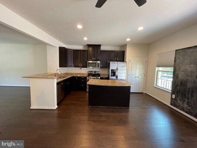 Building Photo - 11506 Accord Ct