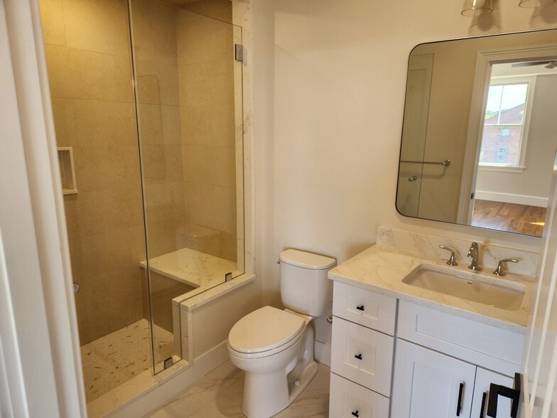 Building Photo - 20 State St