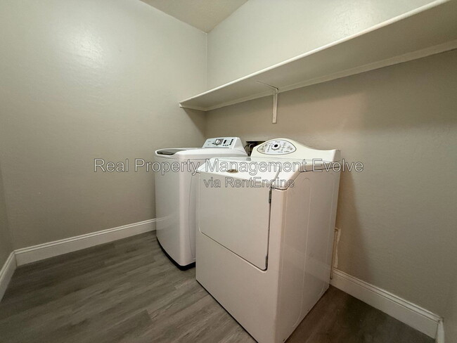 Building Photo - 3538 East Anika Drive