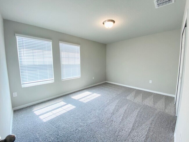 Building Photo - Home in St Cloud for Rent