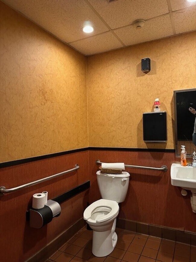 Building Photo - 2101 N 2nd St