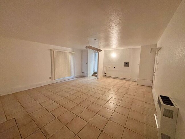 Building Photo - 3+ Bed 2 Bath House in Richmond -- AVAILABLE NOW !!