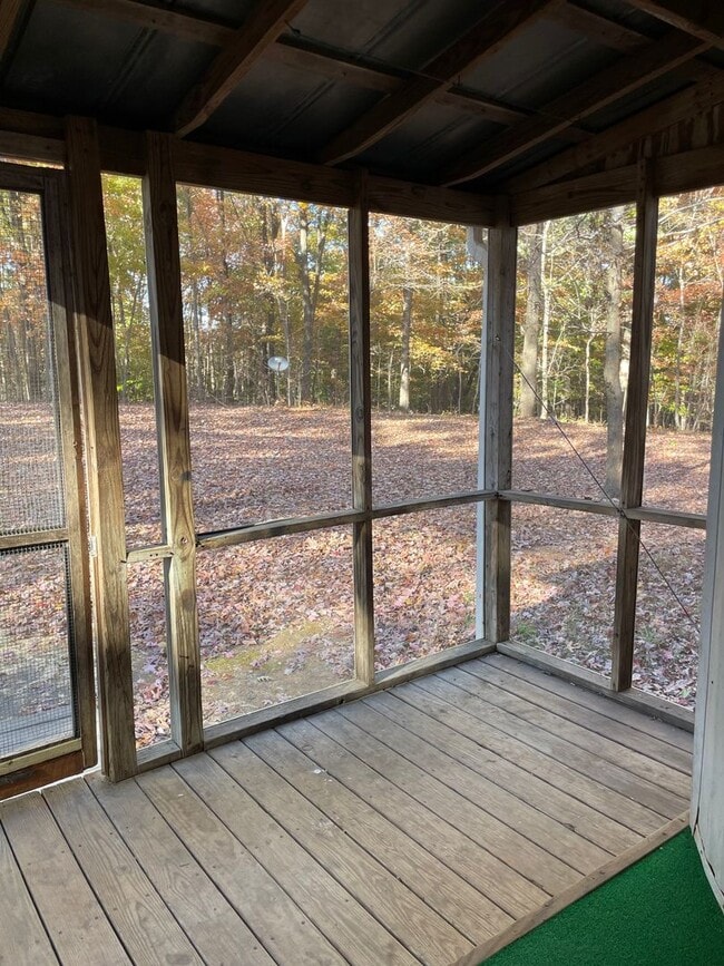 Building Photo - 2 BED, 2 BATH MOBILE HOME