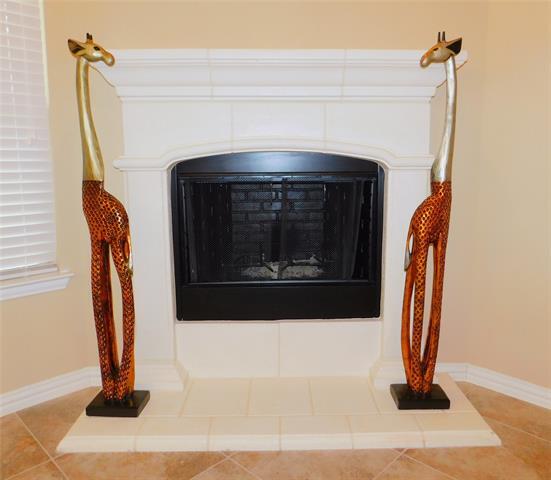 Building Photo - 3921 Roxbury St