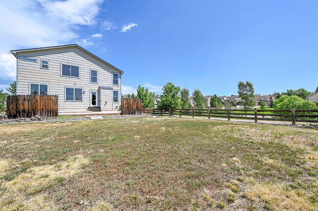 Building Photo - $2,995, 4 bed, 3.5 bath, located in Monume...