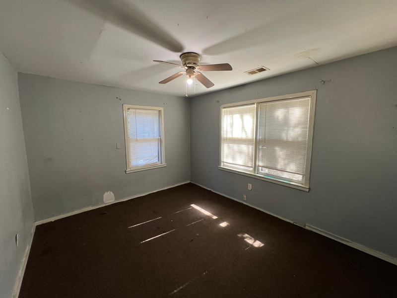 Building Photo - 706 Violet St