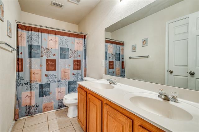 Building Photo - 6025 Goldenrod Dr