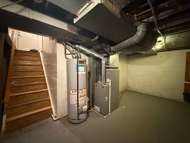 Building Photo - 743 S Fountain St