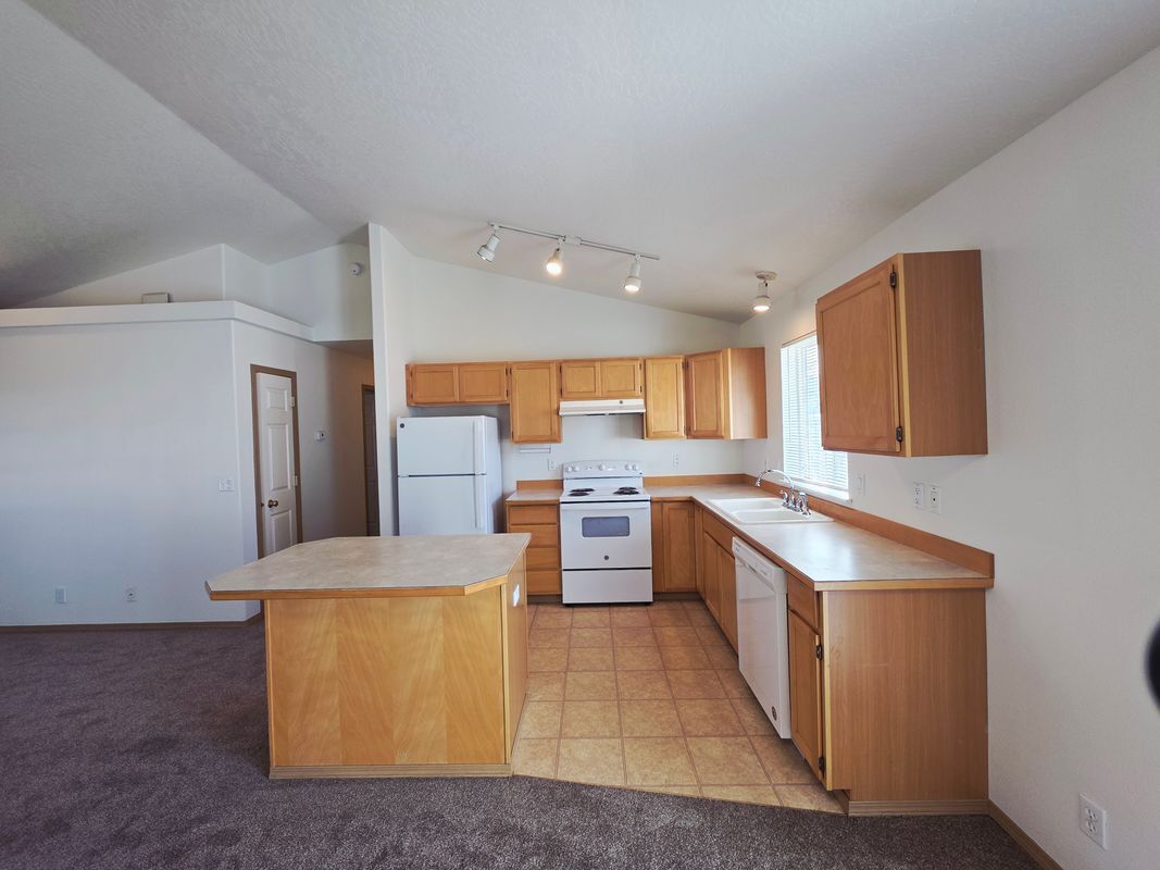 Building Photo - 5042 W Lemonwood Ln