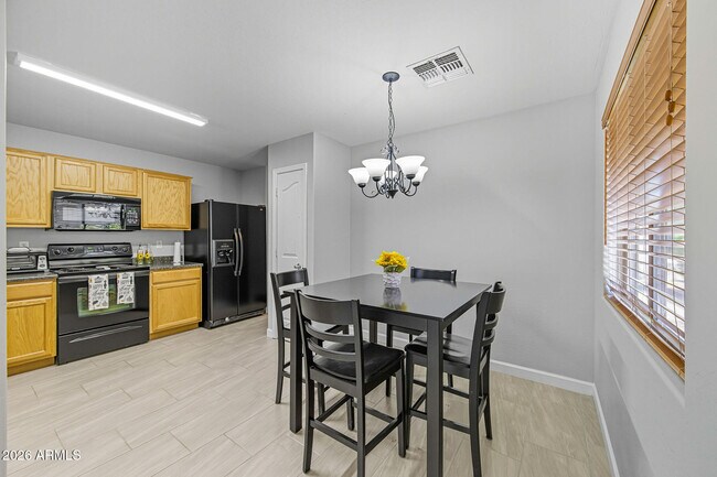 Building Photo - 45023 Miramar Rd
