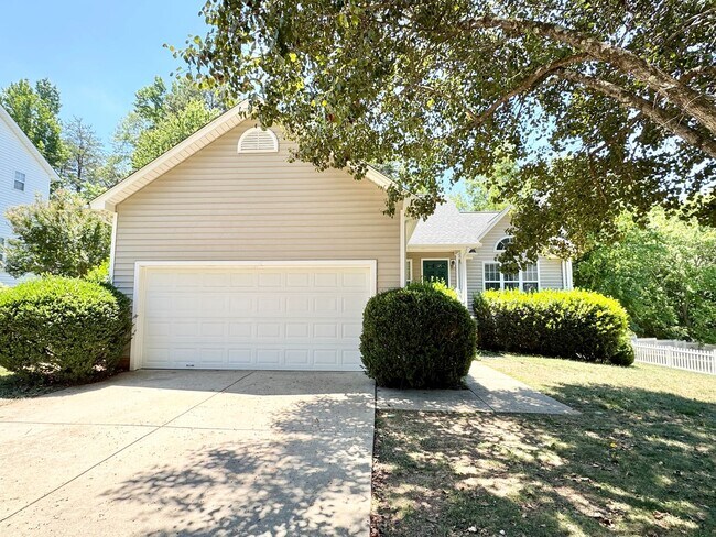 Building Photo - 3404 Crimson Wood Dr