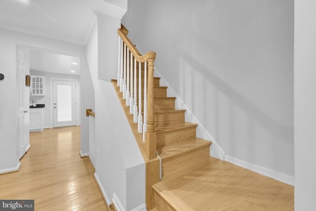 Building Photo - 7113 Latour Ct