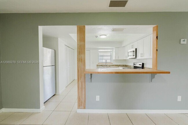 Building Photo - 25513 SW 107th Ct
