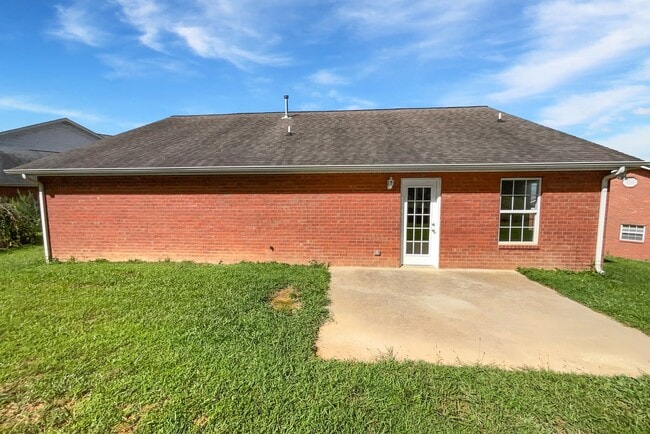 Building Photo - 4201 Miracle Ln