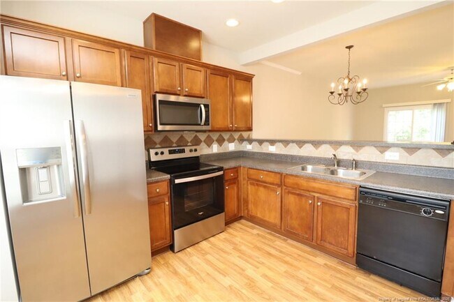 Building Photo - 236 Linden Park Ln