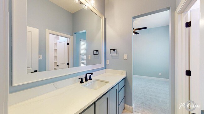 Building Photo - 5204 Balfour Ct