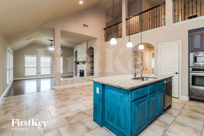 Building Photo - 1121 Marigold Dr