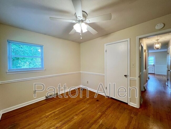 Building Photo - 14 Friendly Hollow