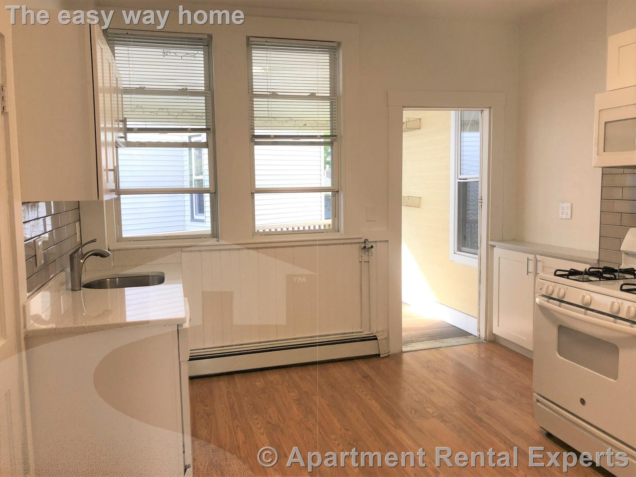 Building Photo - 56 Portsmouth St