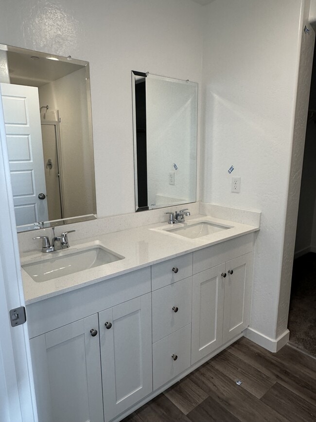 Building Photo - 4417 Hampton Wy