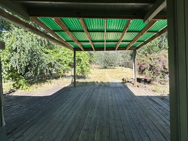 Building Photo - 3817 E Amazon Dr