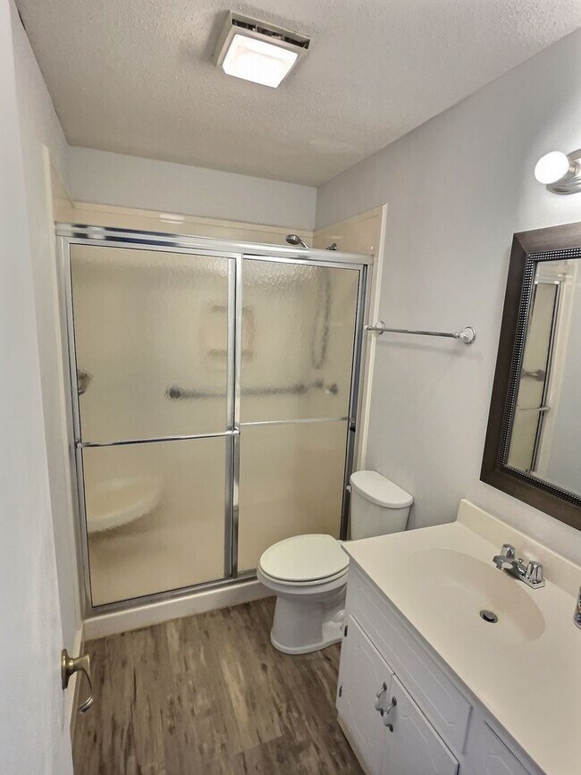 Building Photo - 2 Bedroom 2 Bathroom home in Biloxi, MS!