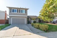 Building Photo - Spacious custom 4 bedroom home with pool and 2 car garage!