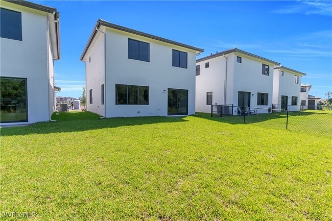 Building Photo - 5832 Agostino Way