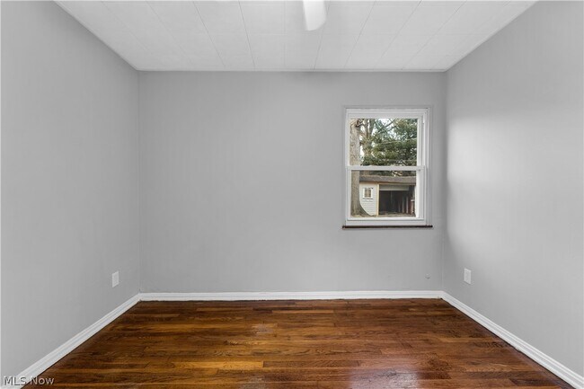 Building Photo - 13514 Emery Ave