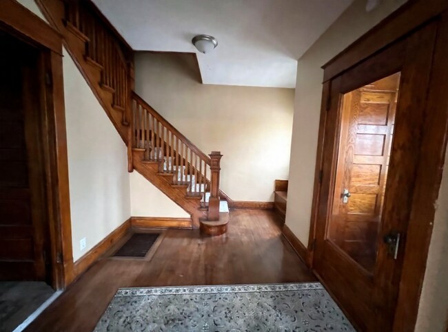 Building Photo - 2214-2216 7th Ave