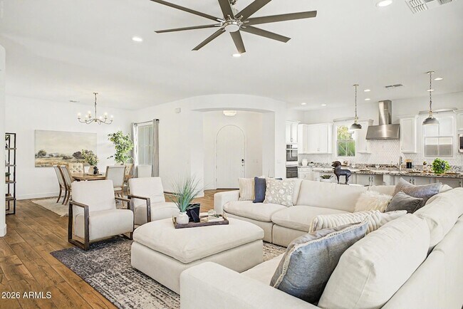Building Photo - 2083 E Scorpio Pl
