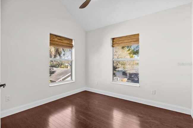 Building Photo - 2327 4th Ave N