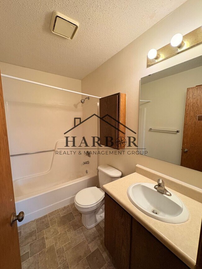 Building Photo - 2426 30th Ave NW