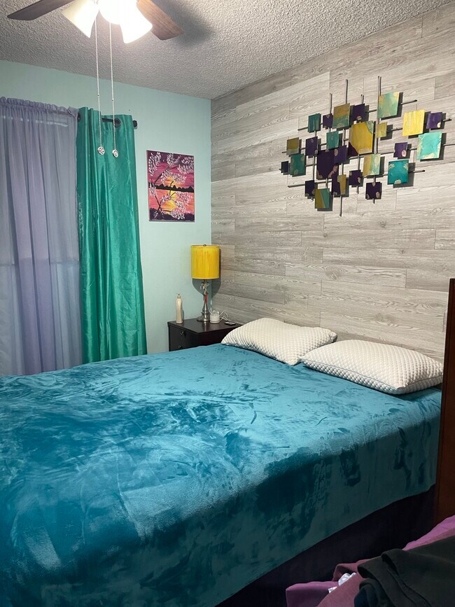 Building Photo - 3606 S Depew St