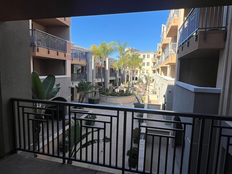 Building Photo - 3887 Pell Pl