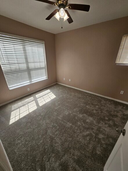 Building Photo - 5525 Pga Blvd