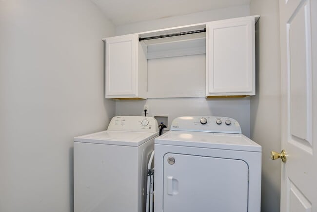 Building Photo - 660 Butler Springs Cir