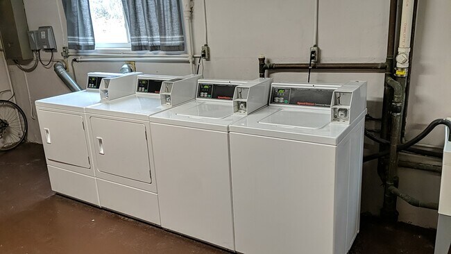 Onsite Laundry - 3339 Epworth Ave