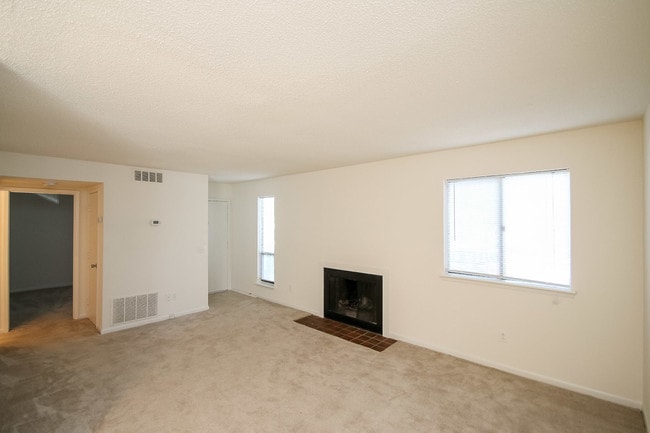 Building Photo - Heathstead I