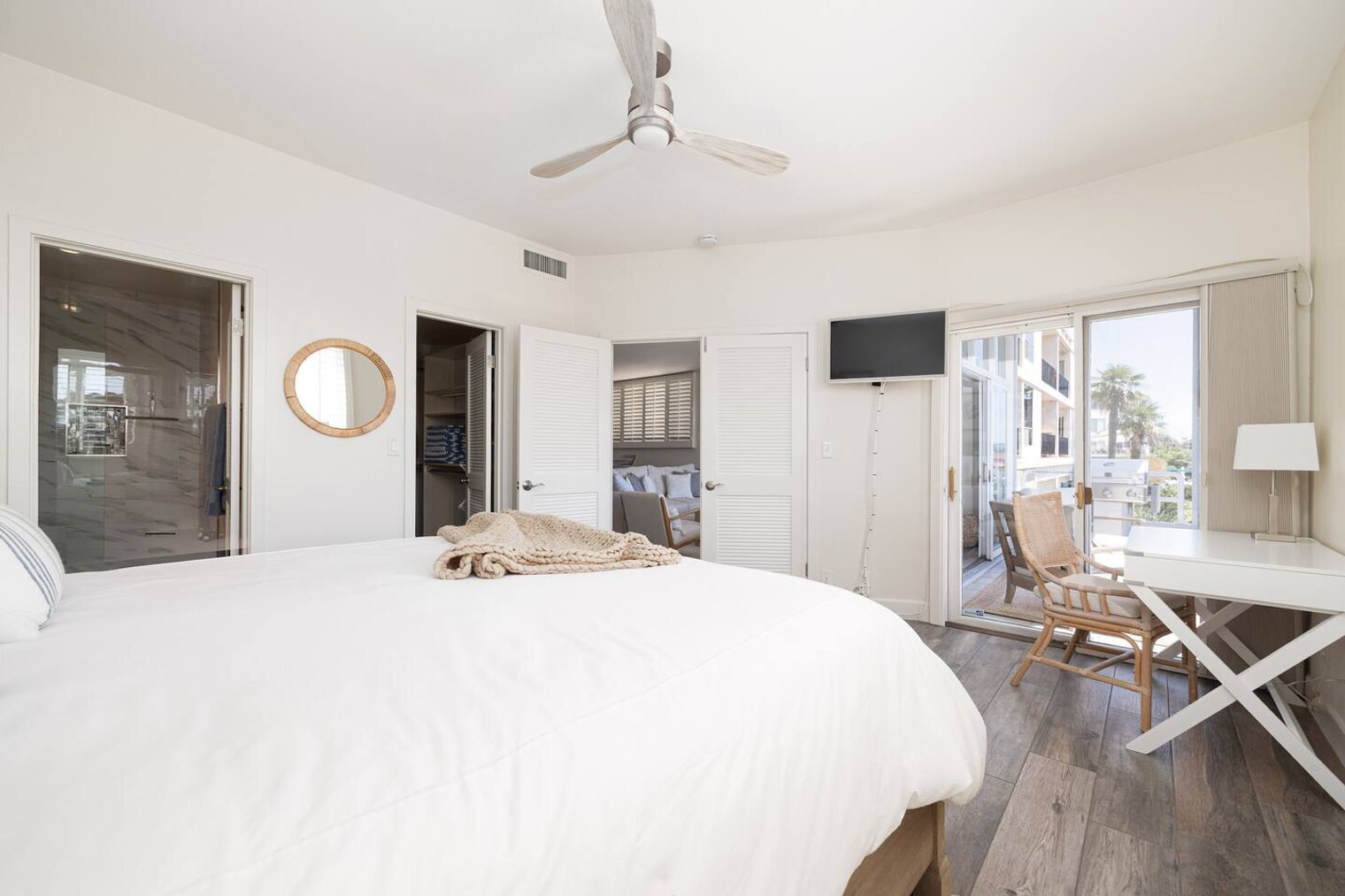 Building Photo - 376 San Antonio Ave