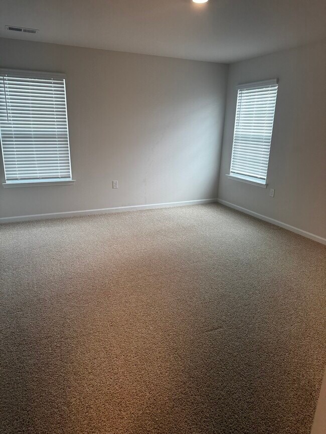 Building Photo - 434 Carolina Hemlock Dr