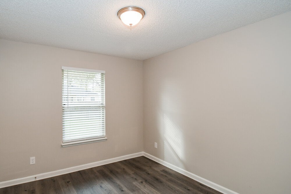 Building Photo - 2030 Avila Way