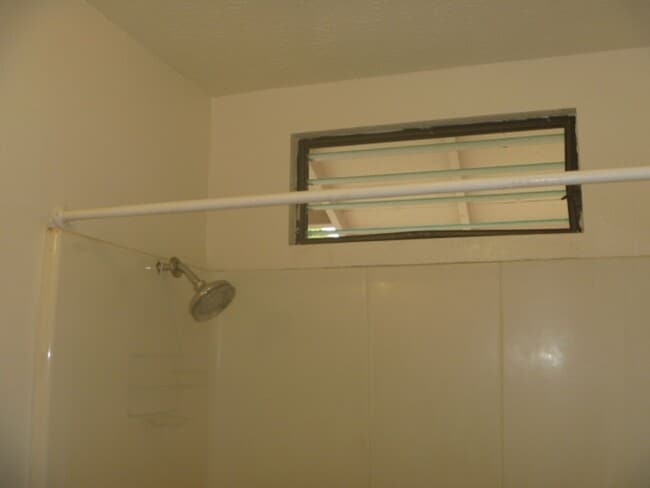Building Photo - 3/2 $2150.00