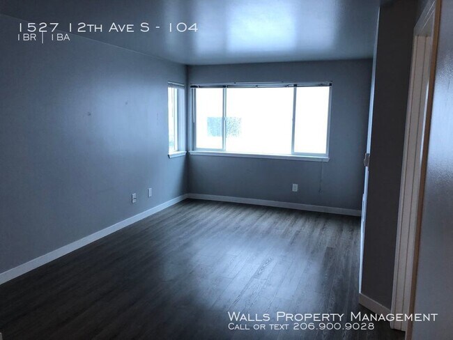 Building Photo - 1527 12th Ave S