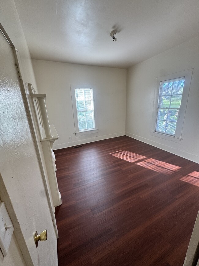 Building Photo - 4208 47th Ave N