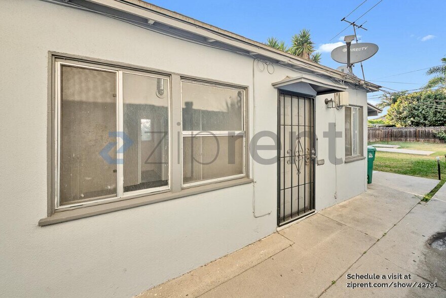 Building Photo - 439 E 55th St